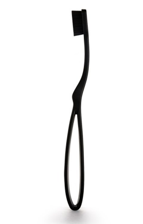 Intermed Professional Ergonomic Οδοντόβουρτσα Medium Μαύρο Χρώμα 1τμχ