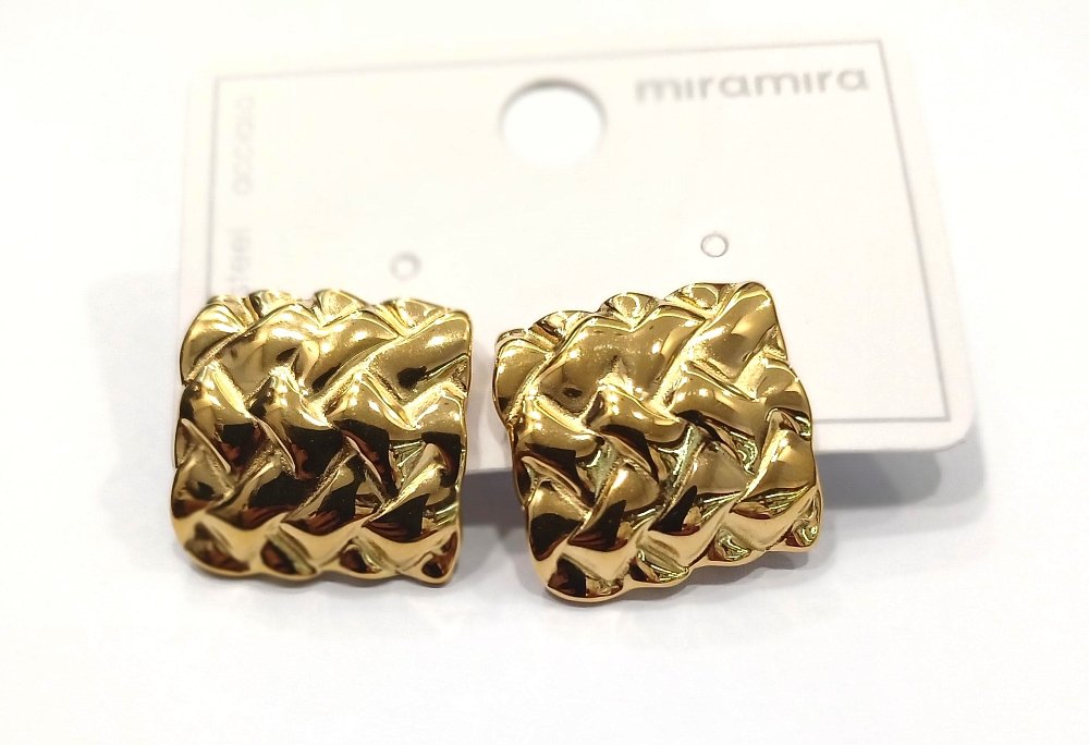 Inoplus Σκουλαρίκι Gold Plated Χρυσό Τετράγωνο Από Ανοξείδωτο Ατσάλι ART D2256A199-1