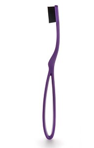 Intermed Professional Ergonomic Οδοντόβουρτσα Medium Μωβ Χρώμα 1τμχ